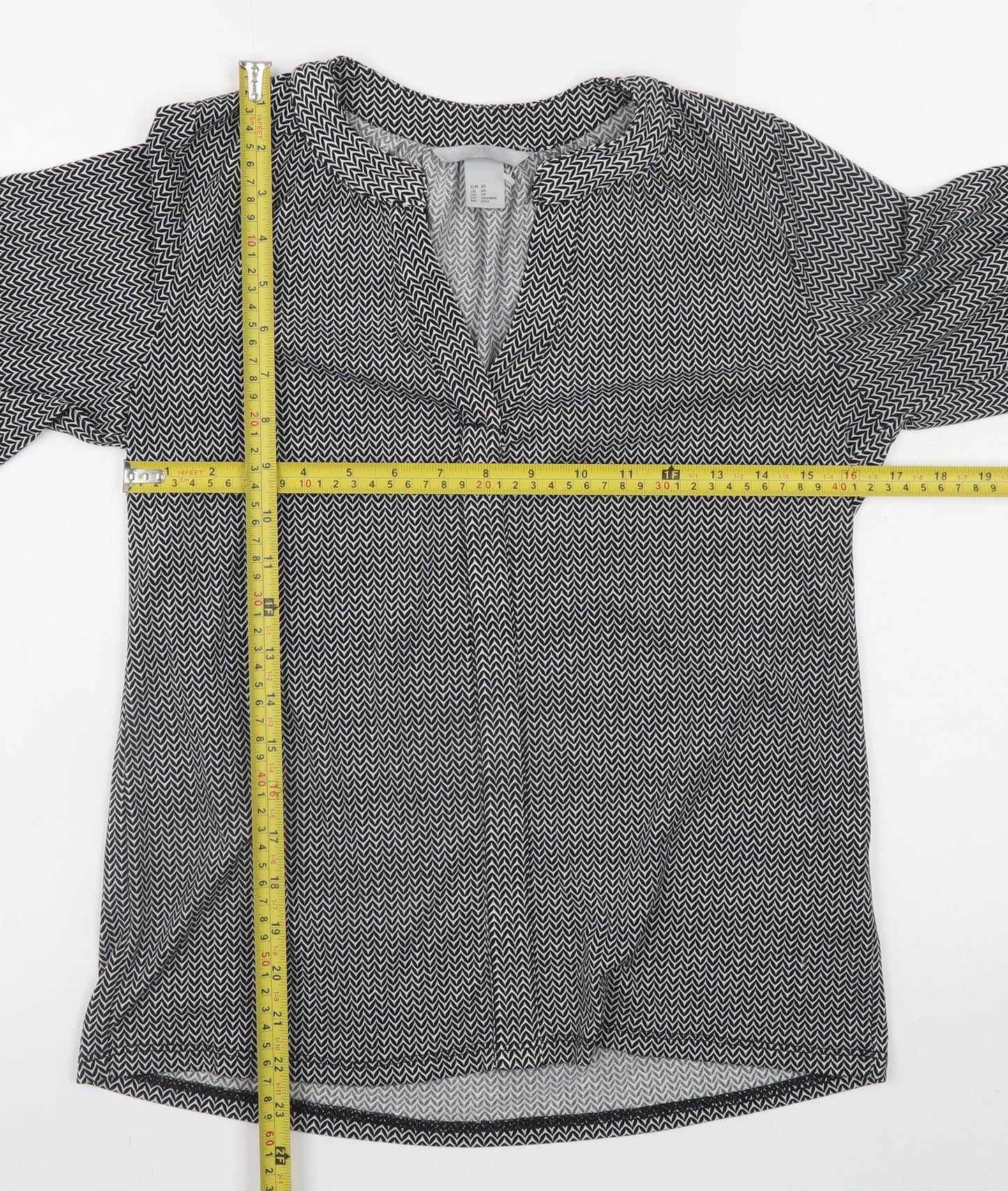 H&M Womens Black Geometric Tunic Blouse Size XS Long Sleeve