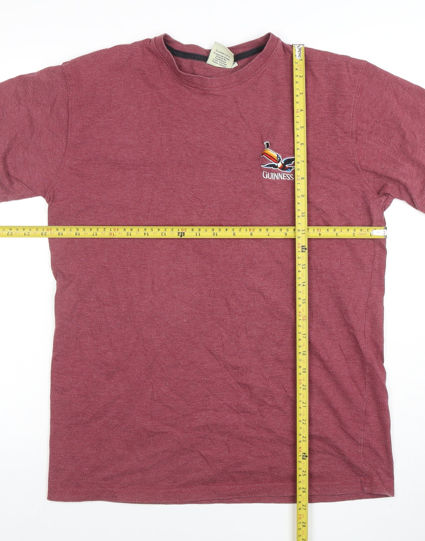 Guinness Men’s Red Short Sleeve Crew Neck Graphic T-Shirt M