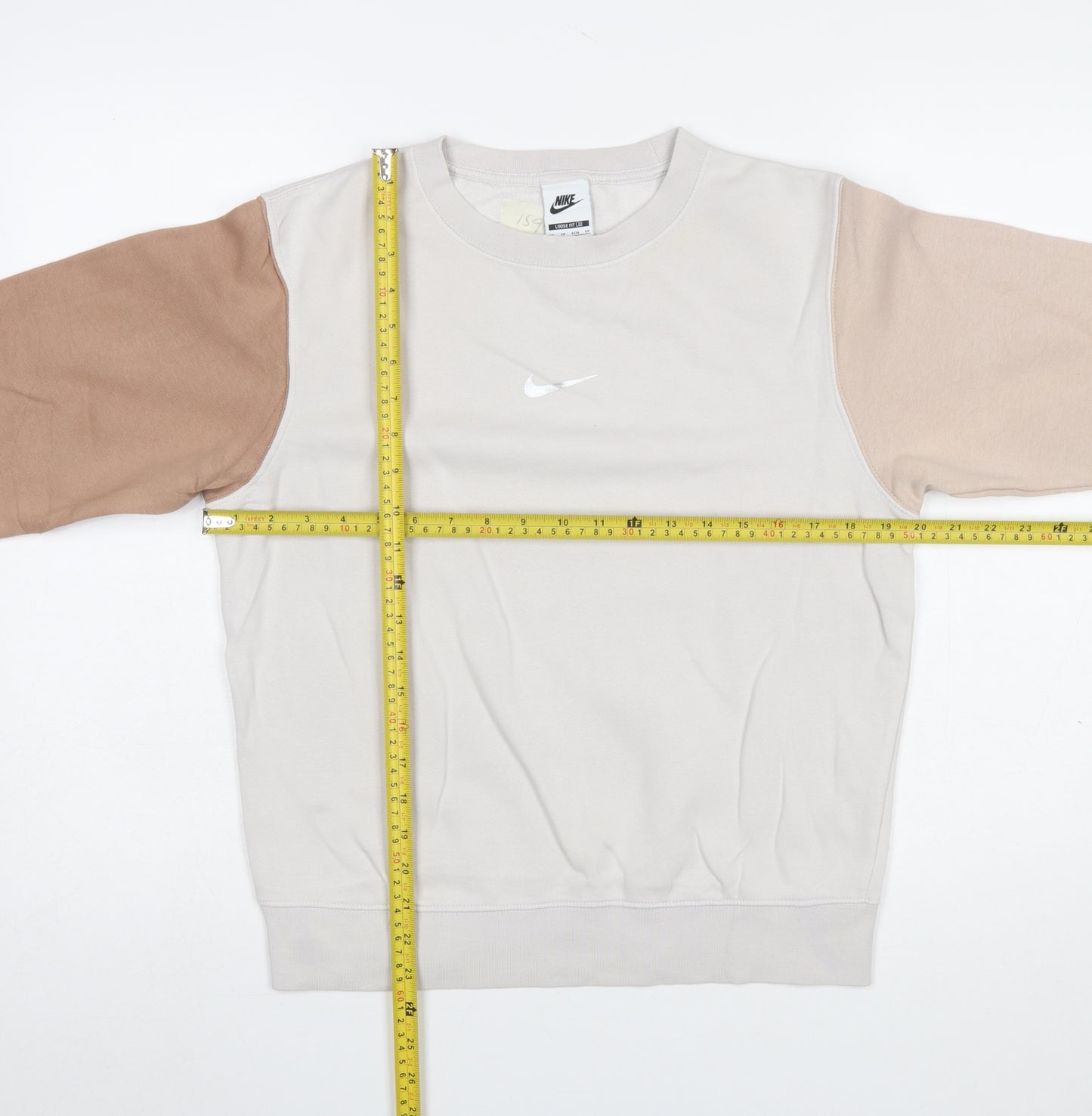 Nike Women’s Beige Colourblock Loose Fit Sweatshirt XS