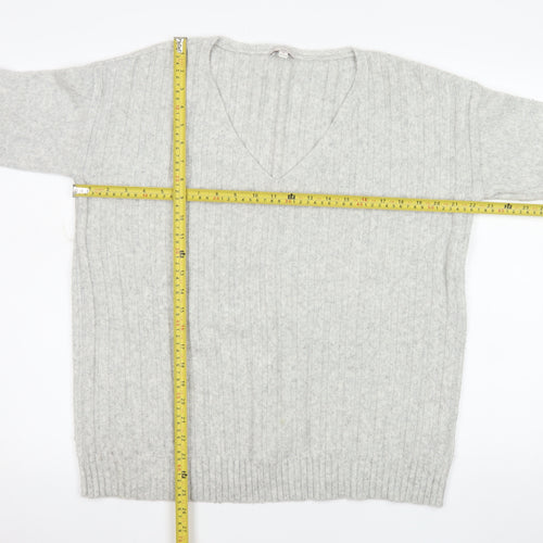 Gap Women's Grey M V-Neck Ribbed Wool Blend Pullover Jumper