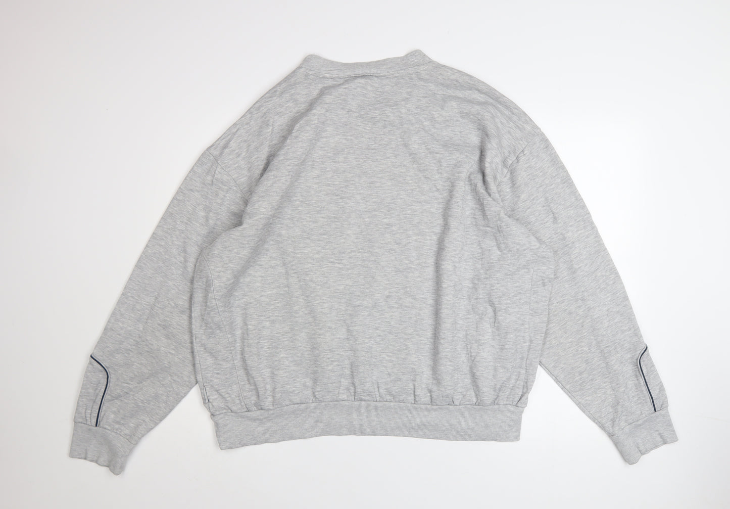 Umbro Men’s Grey XXL Pullover Sweatshirt Crew Neck Logo Sportswear
