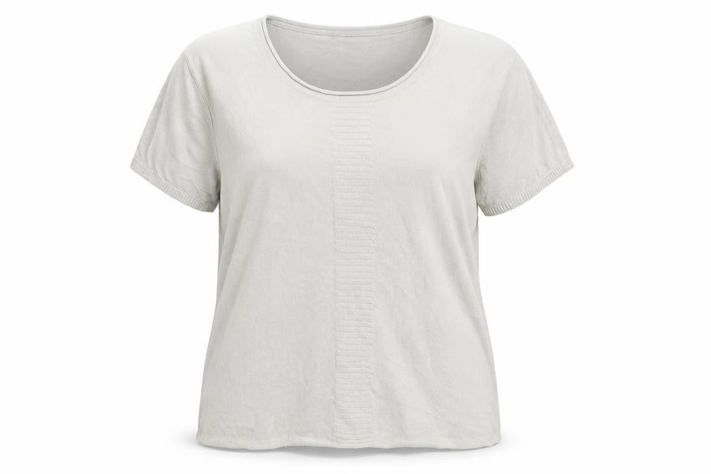 Front view of Emreco Women's Grey Linen Blend Short Sleeve Basic T-Shirt, size 18