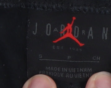 Jordan Men's Black Regular Fit Sweatpants Small with Gold Logo