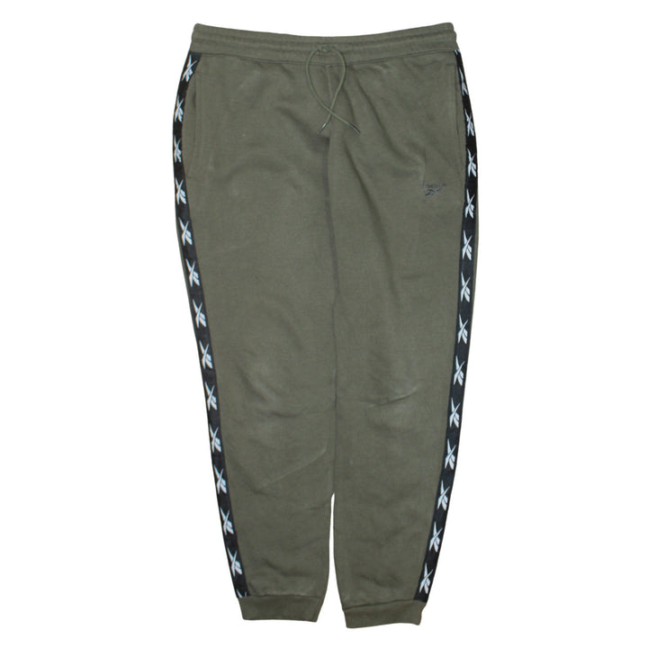 Reebok Men’s Green Joggers L Logo Side Stripe Regular Fit Tapered Sweatpants