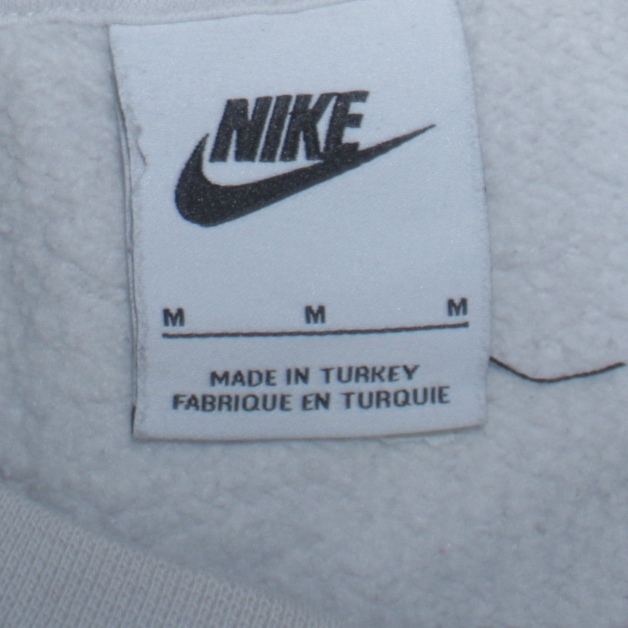 Nike Men's White Graphic Logo Sweatshirt M Pullover Fleece