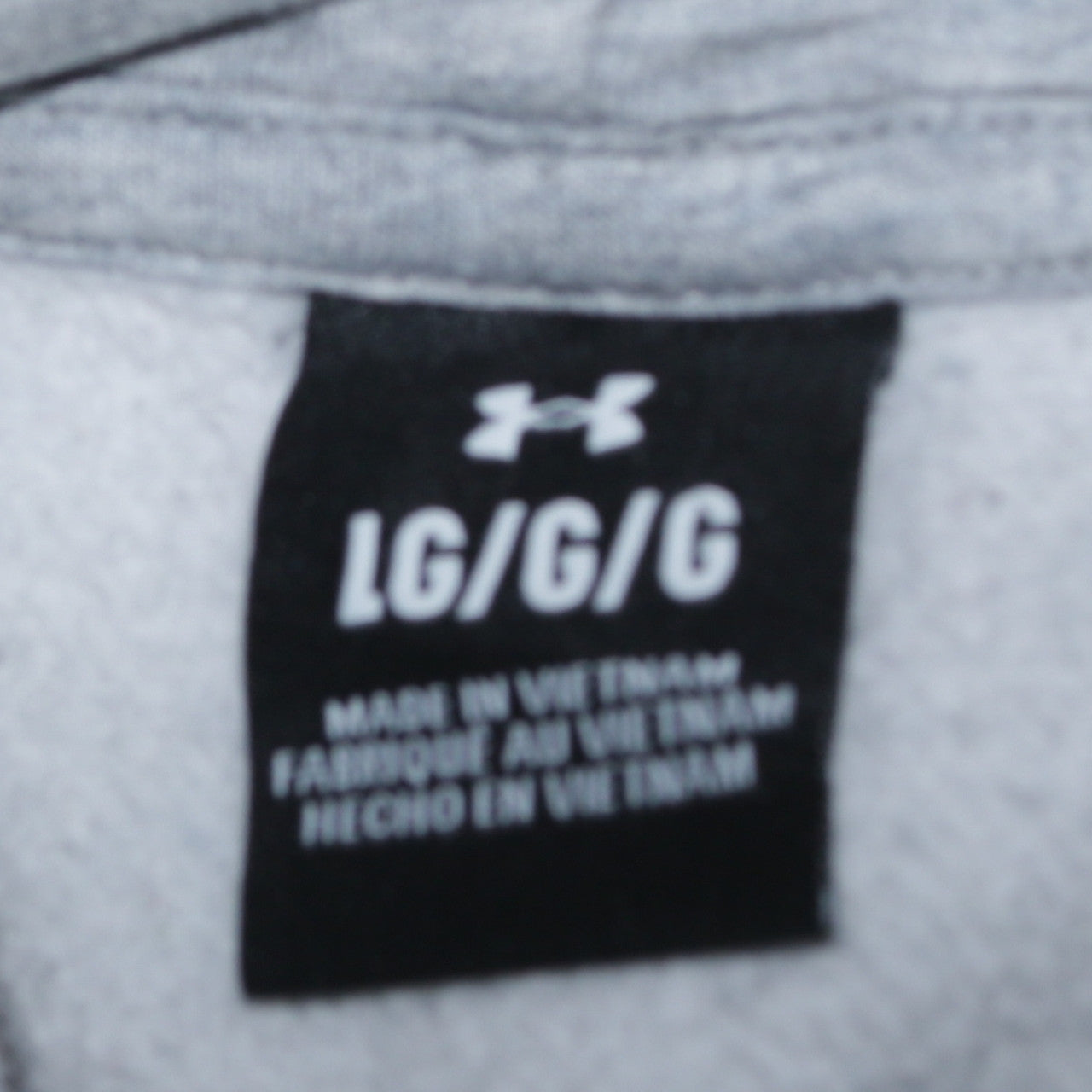 Under Armour Men’s Grey Pullover Hoodie Size L Regular Fit Fleece