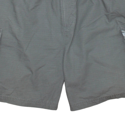 Fila Men’s Grey Cargo Shorts Size M Elastic Waist Outdoor