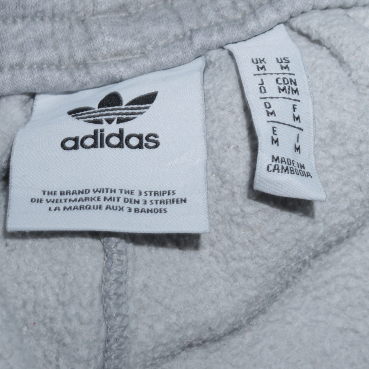 Adidas Men's Grey Sweat Shorts Size M Elastic Waist Activewear