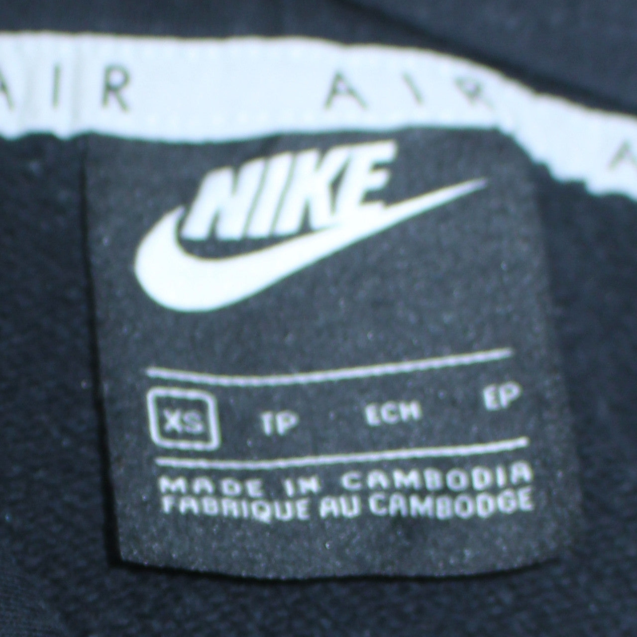 Nike Air Black XS Women's Pullover Hoodie with Mesh Pocket