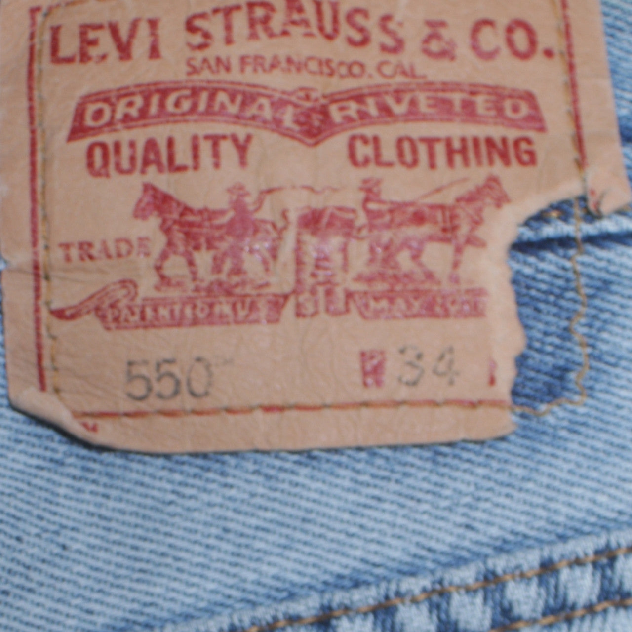 Levi's Womens Blue Denim Cut-Off Shorts Size M High Rise 550