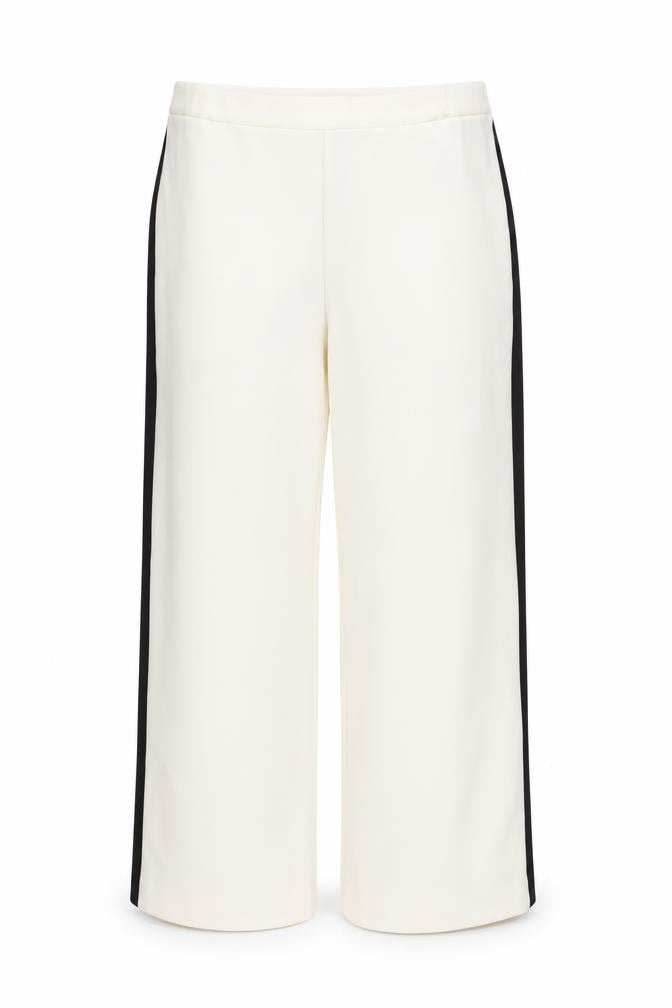 Marks and Spencer Women’s Ivory Straight Leg Trousers Size 20 Short