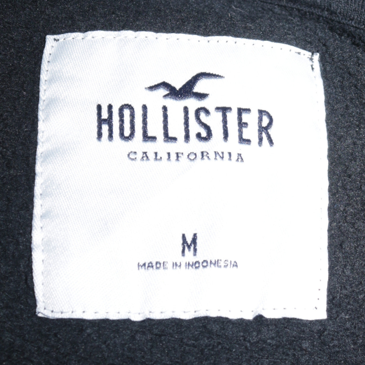 Hollister Men’s Black Pullover Hoodie Medium Logo Fleece Sweatshirt
