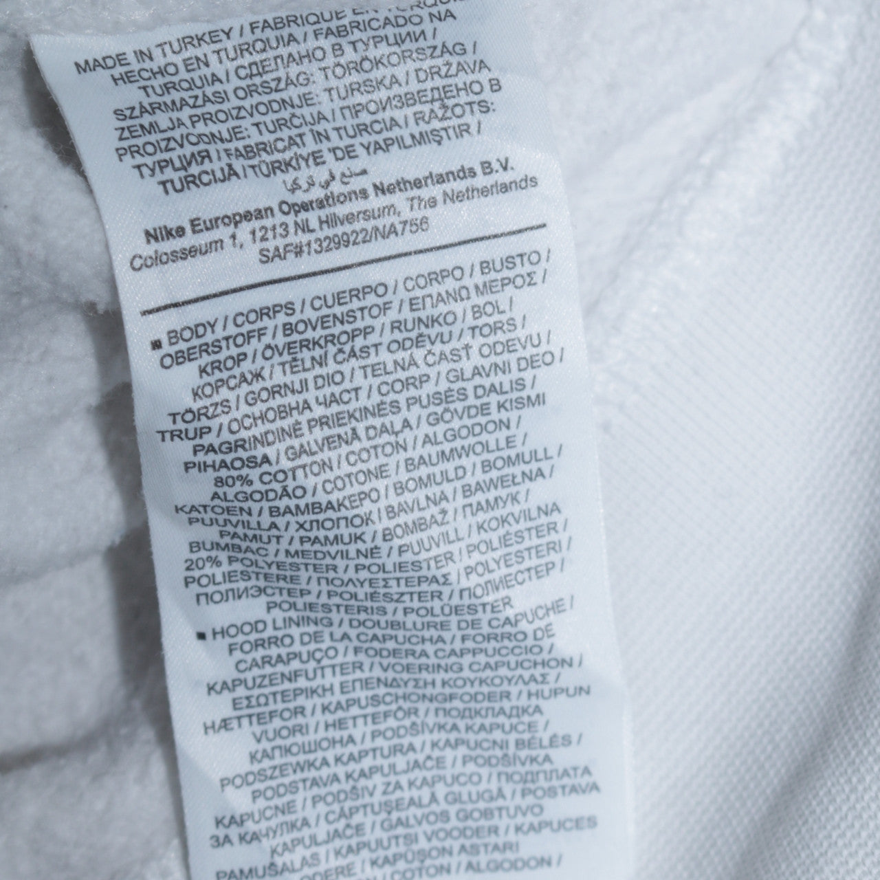 Nike Men's White Pullover Hoodie Small Logo Graphic Sportwear