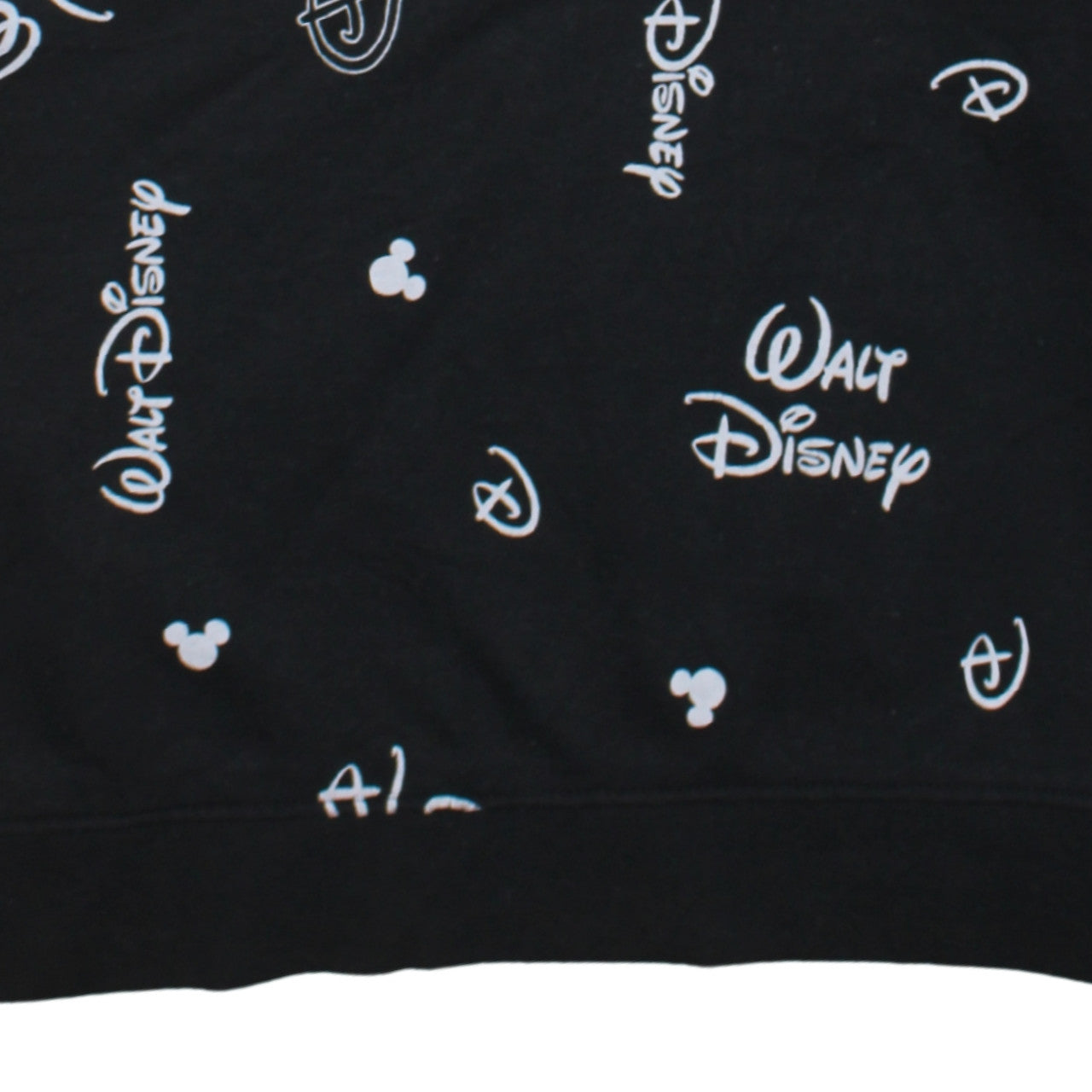 Disney Womens Black 2XL Pullover Sweatshirt with Logo Print