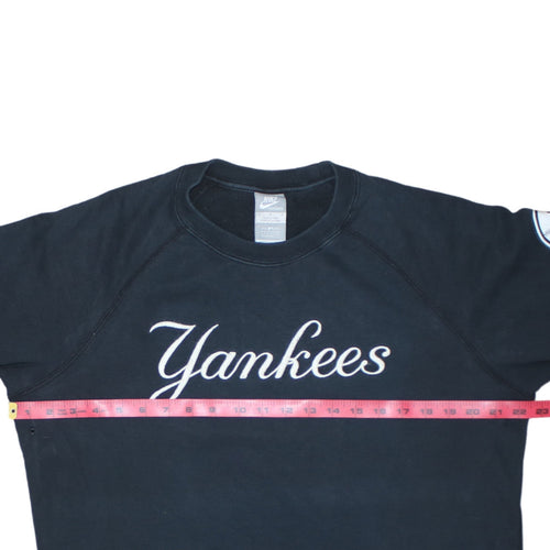 Nike Men’s Blue Yankees Embroidered Pullover Sweatshirt M