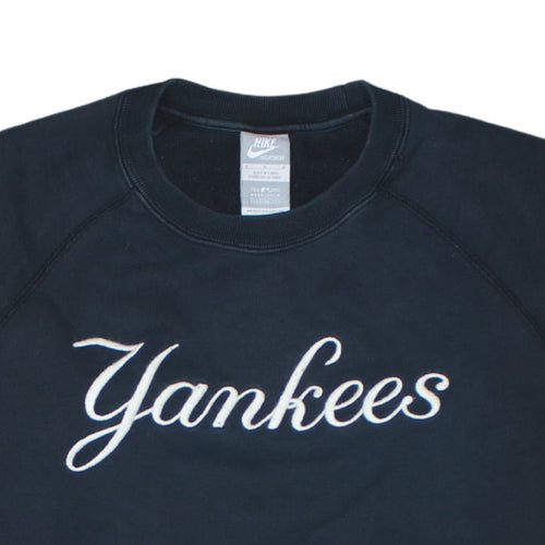 Nike Men’s Blue Yankees Embroidered Pullover Sweatshirt M