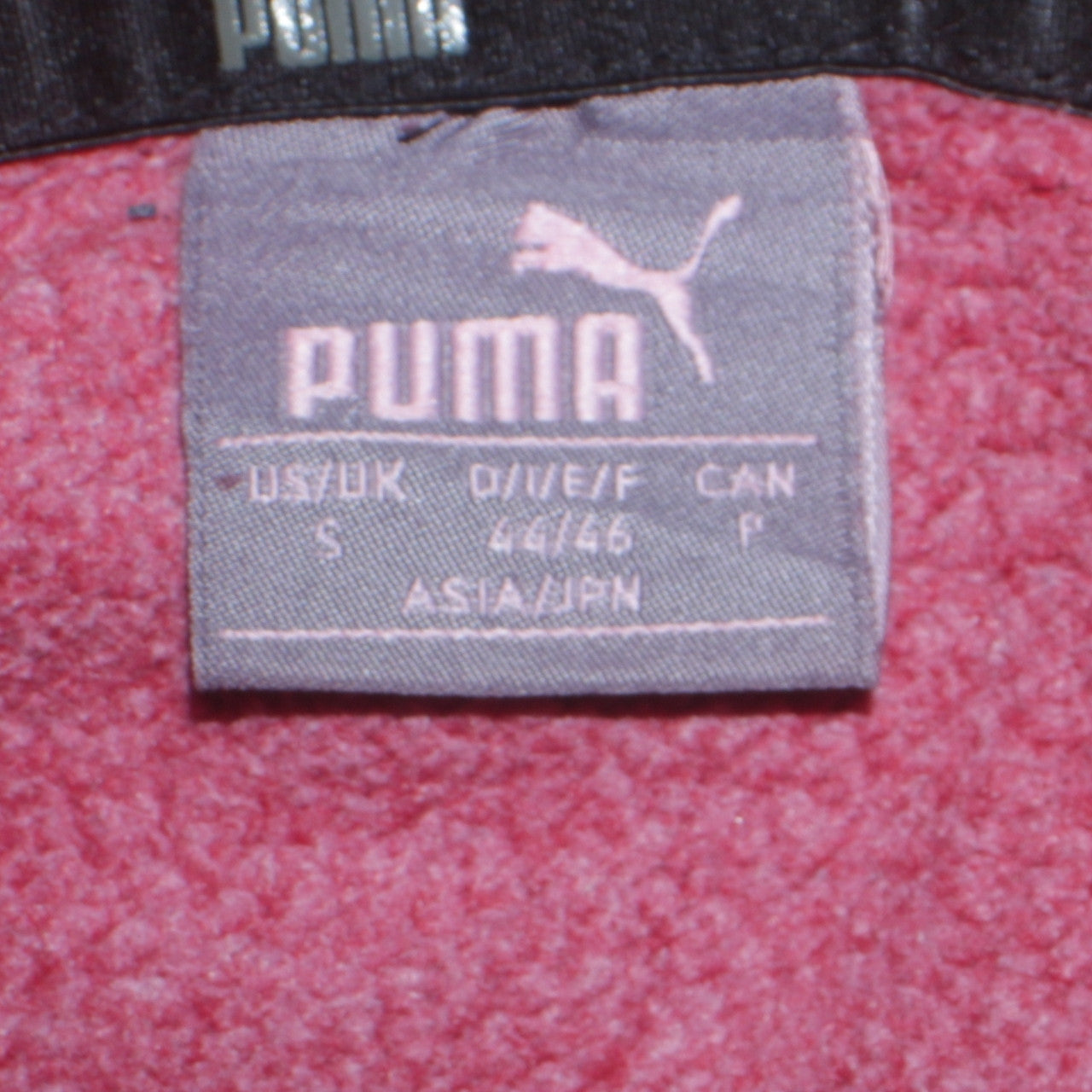 Puma Men’s Red Pullover Hoodie Small Logo Fleece Sweatshirt