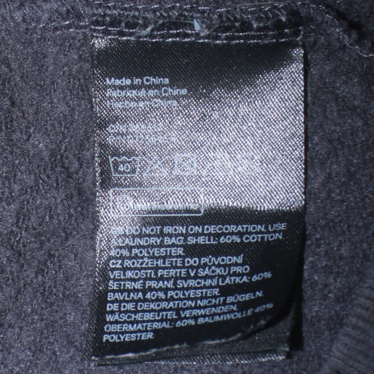H&M Disney Womens Black Sequin Mickey Mouse Pullover Sweatshirt M