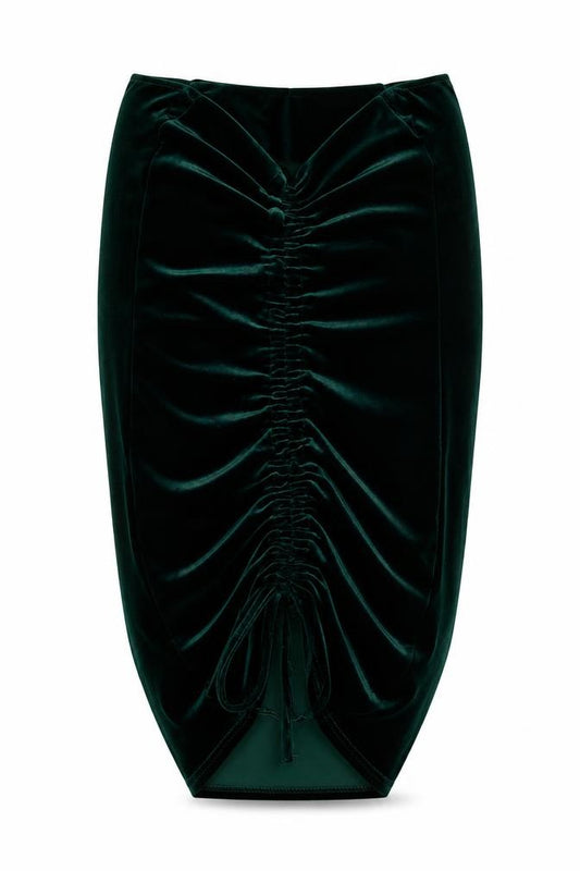 Front view of PRETTYLITTLETHING Women’s Green Velvet Ruched Bodycon Off Shoulder Dress UK 6