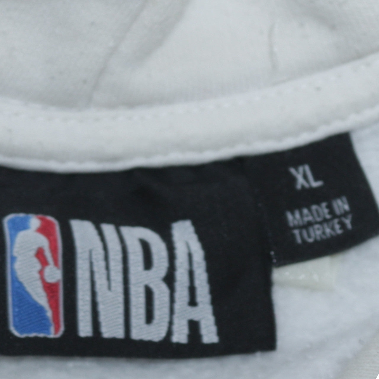 Primark NBA Men’s White Chicago Bulls Hoodie XL Pullover Sweatshirt
