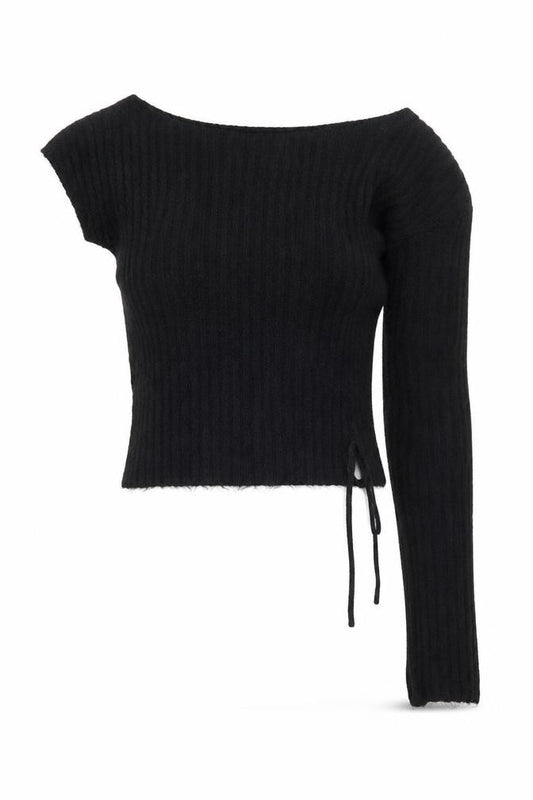 Front view of PRETTYLITTLETHING Women’s Black Asymmetrical Knit jumper, size S