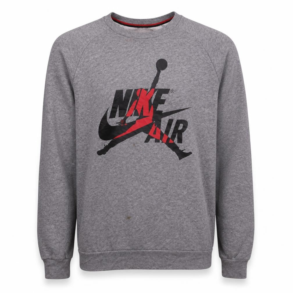 Front view of Nike Jordan men’s grey crew neck logo pullover sweatshirt m