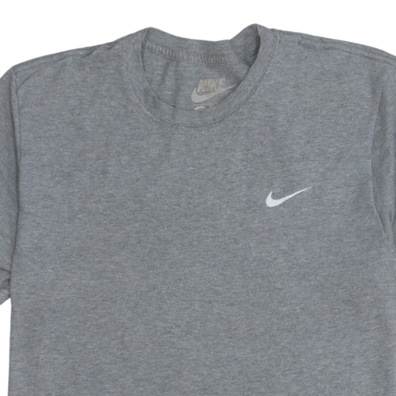 Nike Men’s Grey Regular Fit Crew Neck T-Shirt M