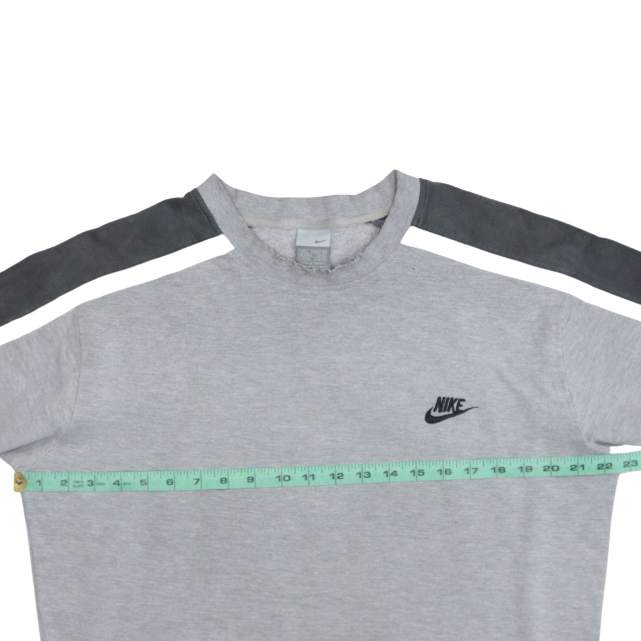 Nike Mens Grey Crew Neck Sweatshirt L Embroidered Logo Classic Style