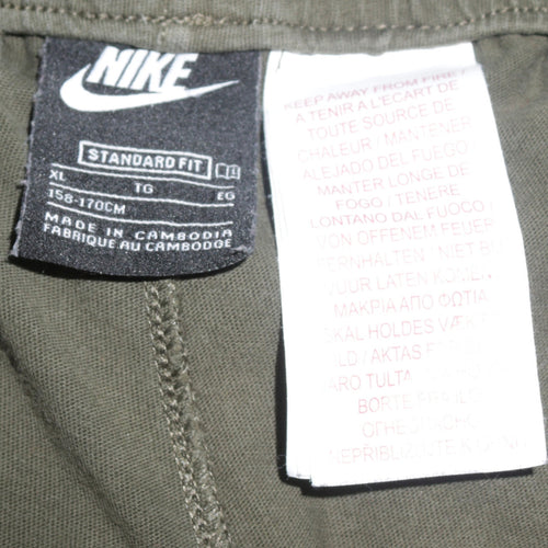 Nike Boys Green XL Athletic Shorts Standard Fit Drawstring Pockets