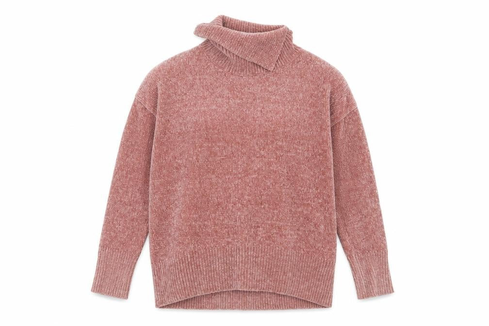 Front view of Dixie Women Pink Roll Neck Chunky Knit jumper M