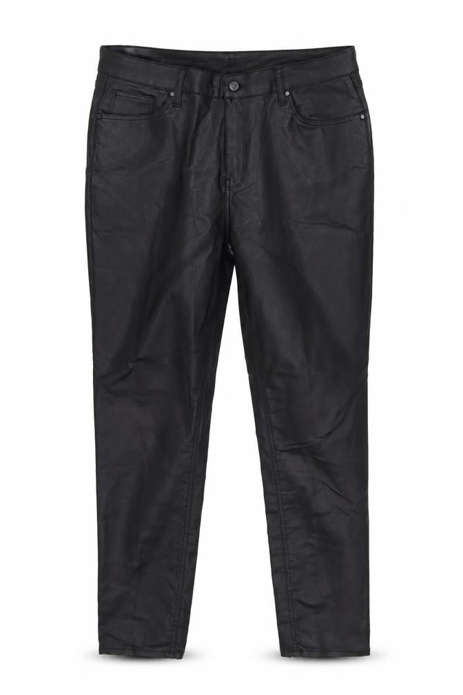 Front view of NINET2SIX women’s black jegging style stretch jeans, size UK 18