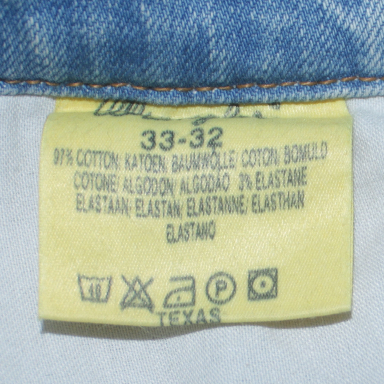 Wrangler Men's Blue Light Wash Straight Leg Denim Jeans 33x32