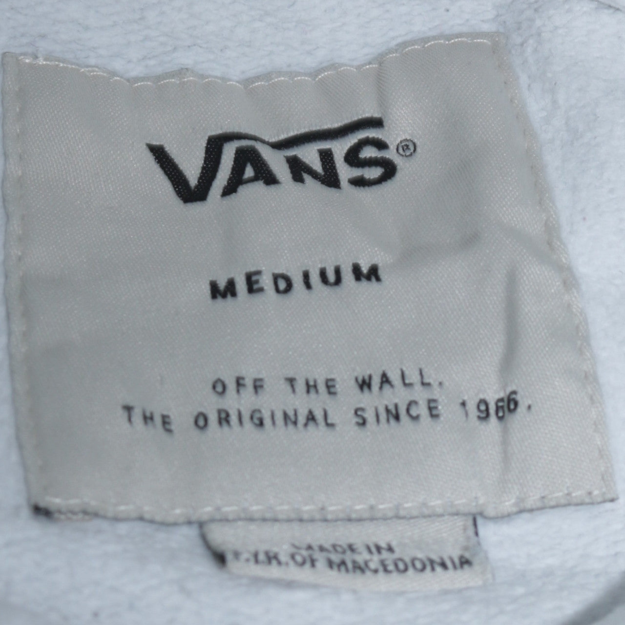 Vans Men’s White Pullover Hoodie Medium Logo Graphic Skate Sweatshirt