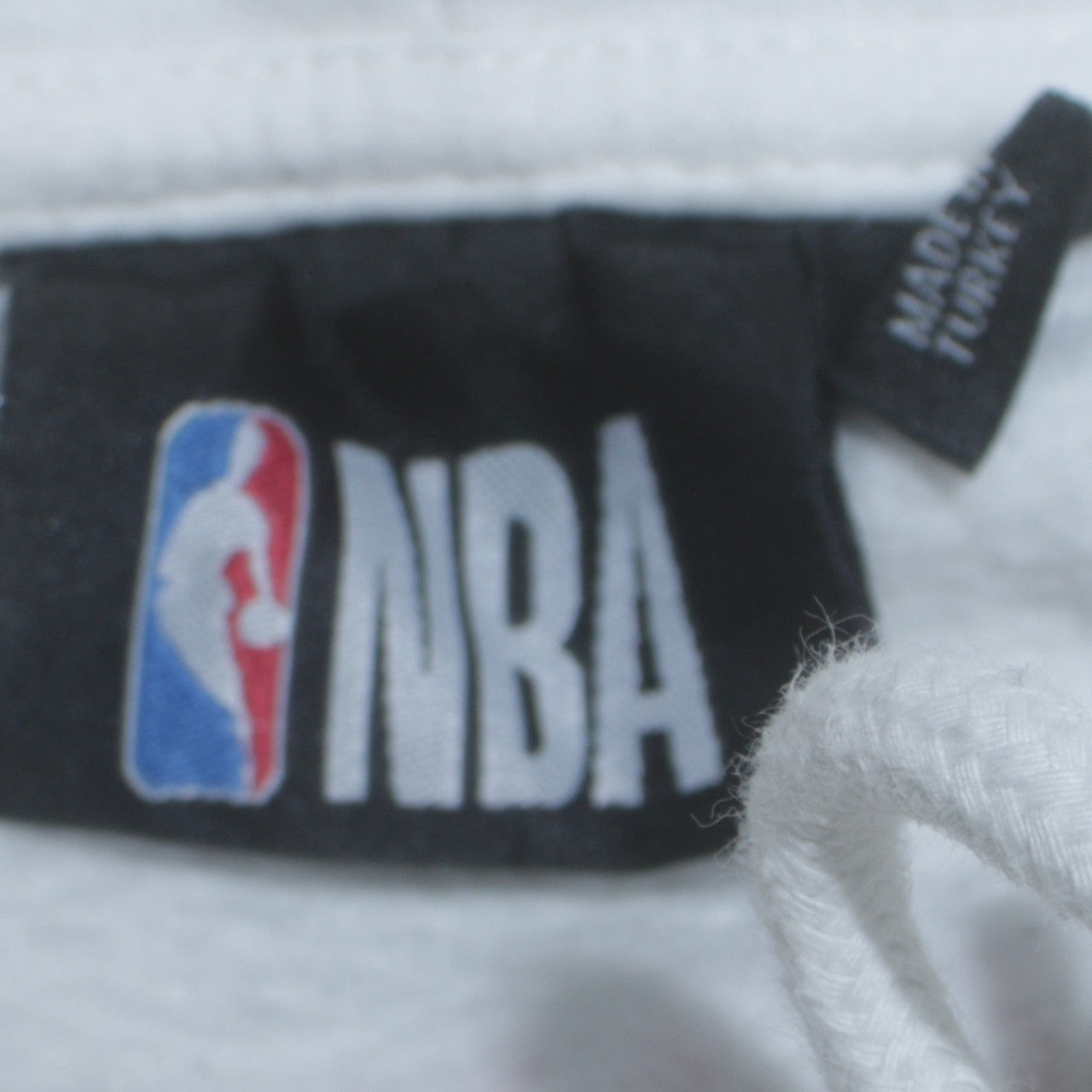 Primark NBA Chicago Bulls White Hoodie Men L Pullover Graphic Print