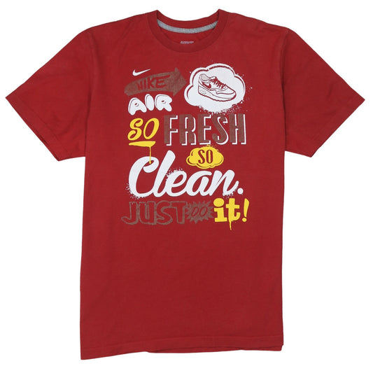 Nike Men's Red Graphic Sports T-Shirt L Regular Fit