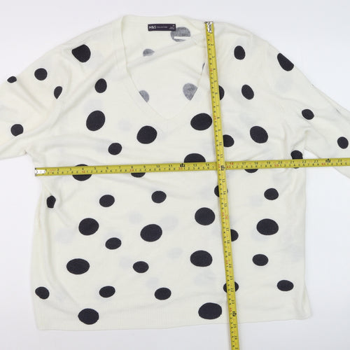 Marks and Spencer Women’s White Polka Dot V-Neck Jumper Size 18