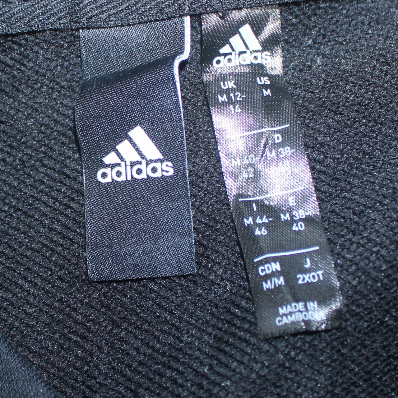 Adidas Women's Black Medium Pullover Sweatshirt Crew Neck Classic Fit