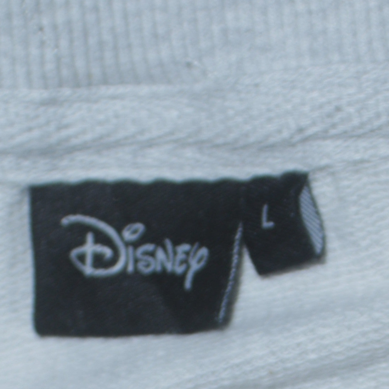 Cedar Wood State Men’s Grey Mickey Mouse Christmas Sweatshirt L