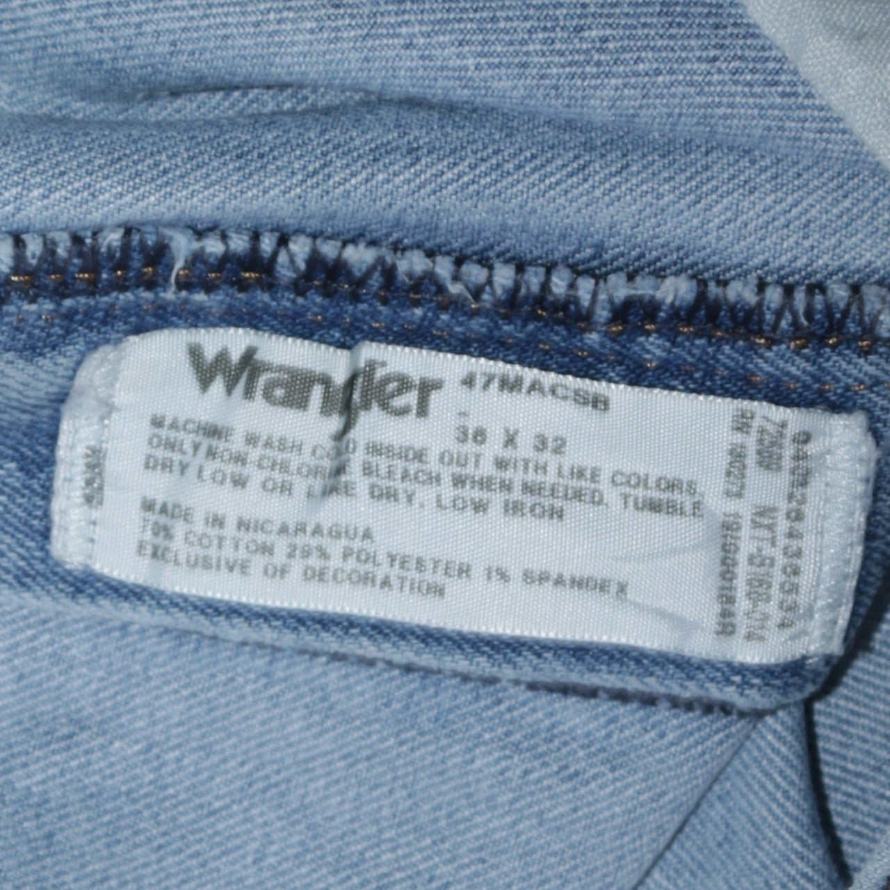 Wrangler Men's Blue 36x32 Straight Denim Jeans Classic Fit