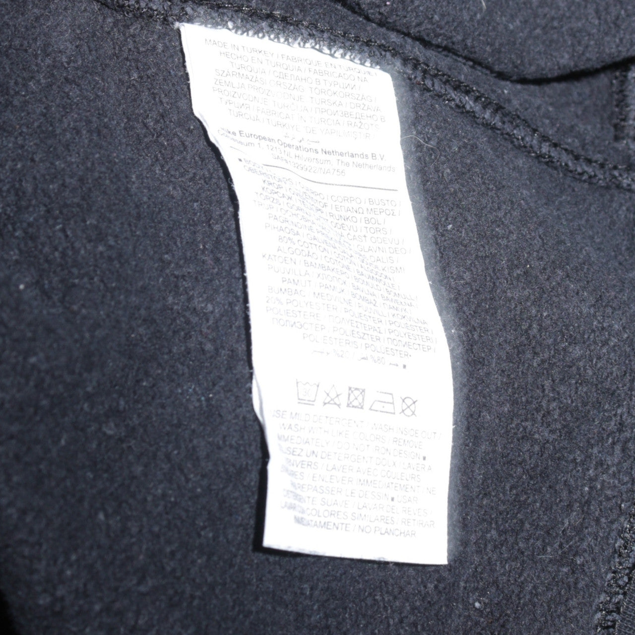 Nike Men's Black Pullover Sweatshirt Small Red Logo Crew Neck Fleece