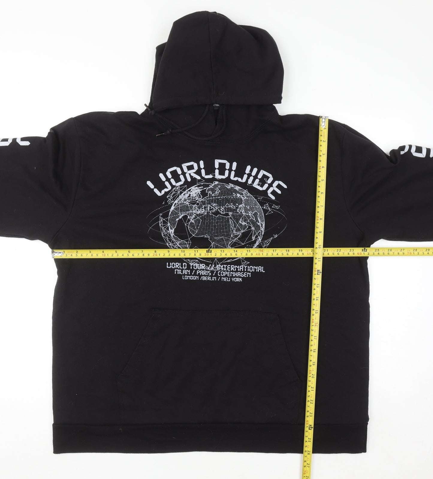 PrettyLittleThing Women Black Size 20 Pullover Hoodie Worldwide Graphic