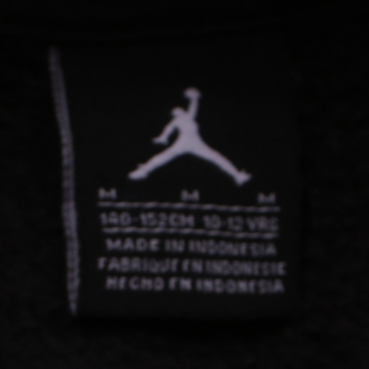 Nike Jordan Boys Black Red Pullover Hoodie 10-12 Years