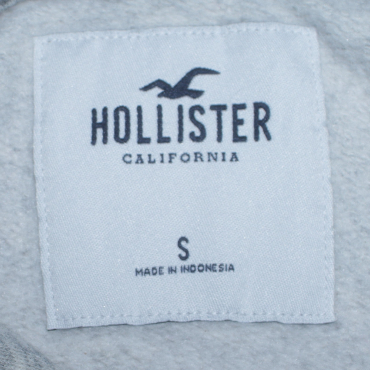 Hollister Women Grey Pullover Hoodie Small Logo Hooded Sweatshirt