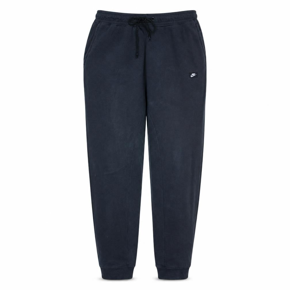 Front view of Nike Men's Black Fleece Jogger Sweatpants, size M