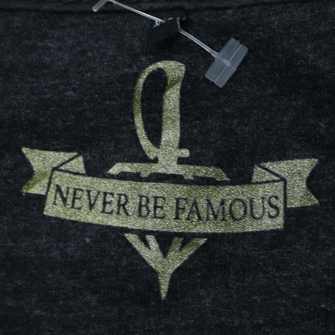Never Be Famous Men's Black Graphic Pullover Sweatshirt M