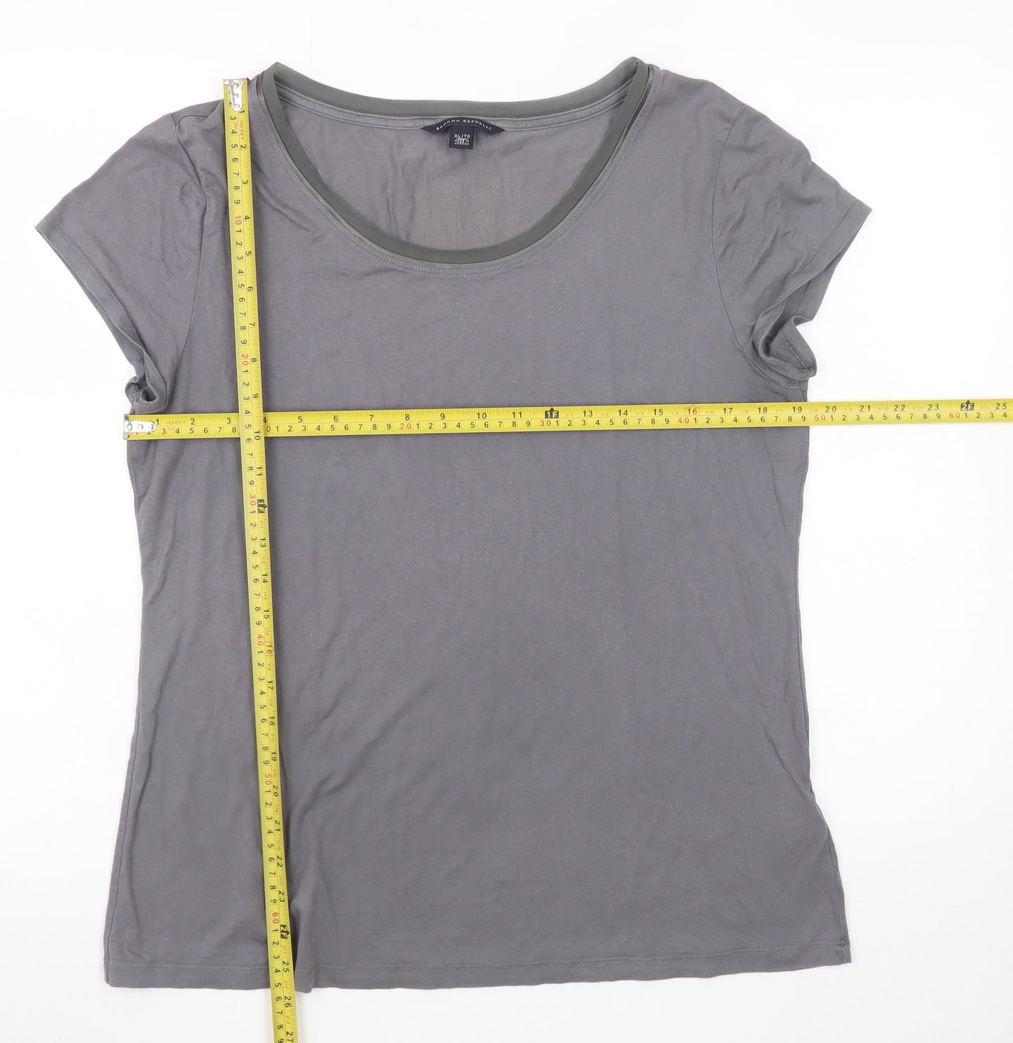 Banana Republic Women's Grey XL Basic Short Sleeve T-Shirt