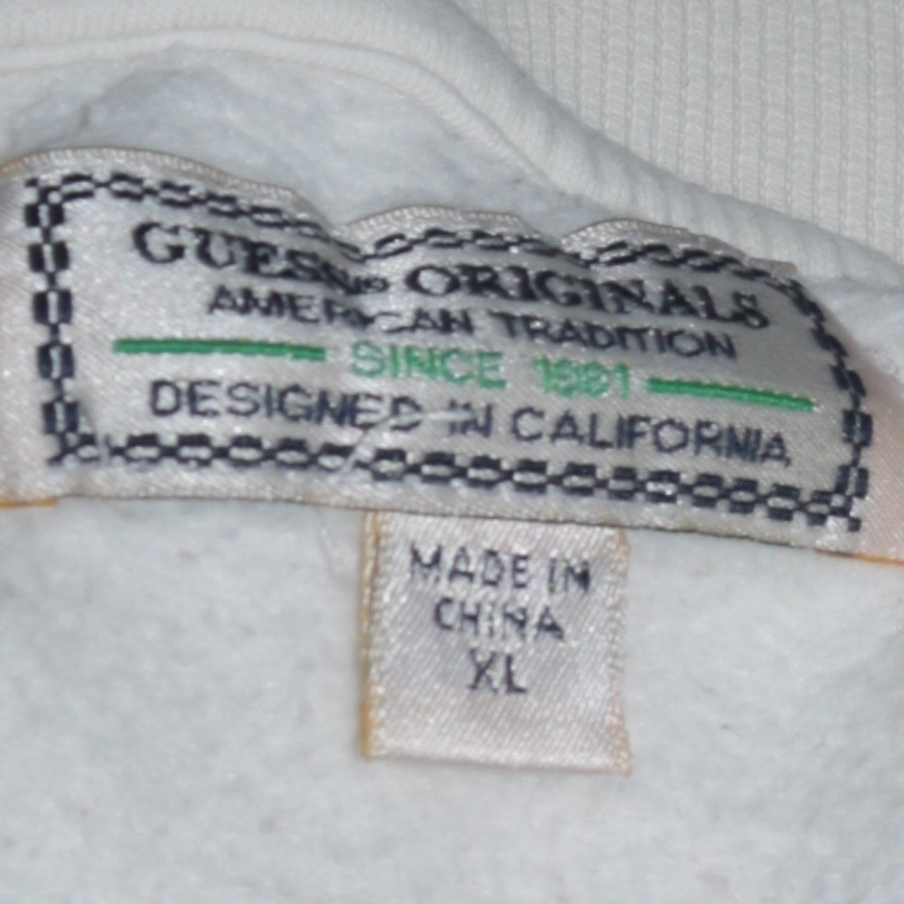 Guess Womens White Logo Crew Neck Sweatshirt XL