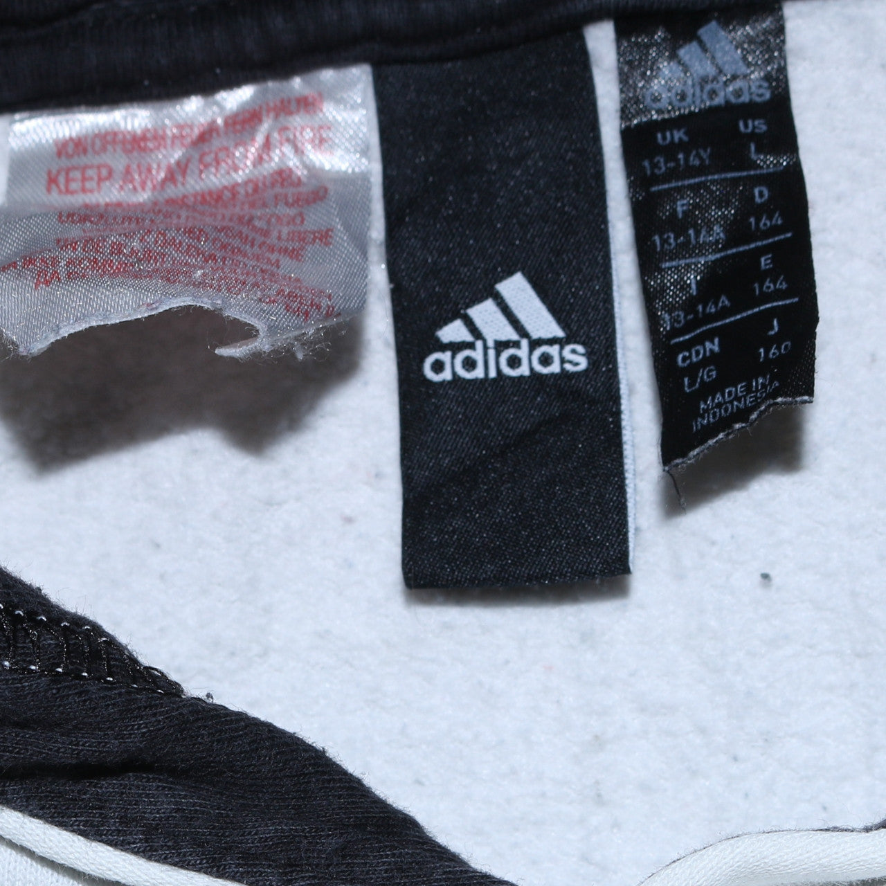 Adidas Boys White Pullover Hoodie Size 13-14 Years Graphic Print