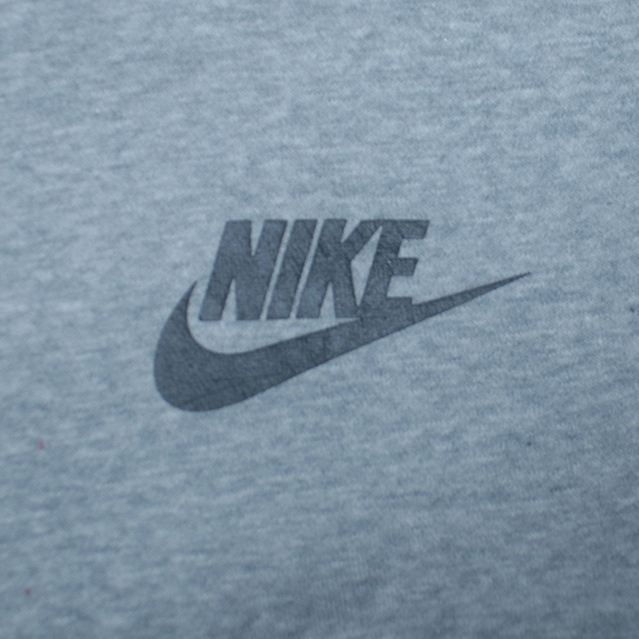 Nike Men’s Grey Pullover Hoodie Size M Sports Fleece Sweatshirt