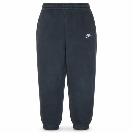 Front view of Nike women’s black fleece jogger sweatpants l elastic waist activewear